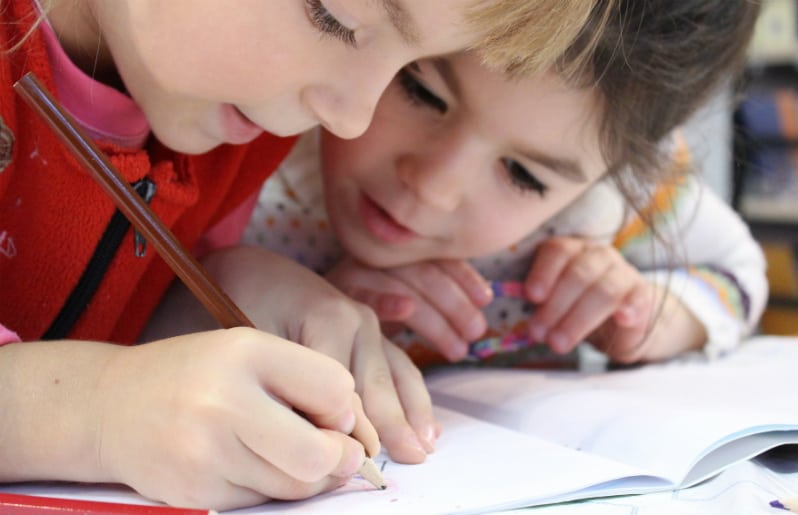 Cómo elegir la mejor escuela de inglés para tus hijos