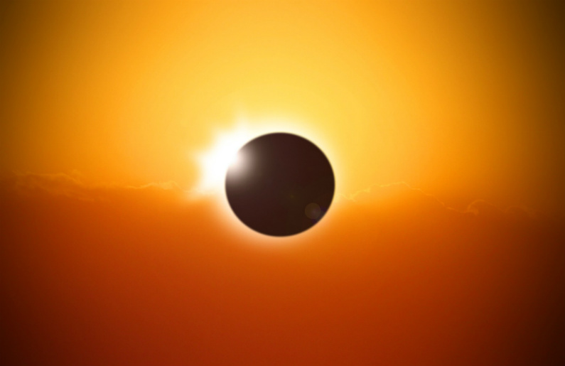 ¿Los niños pueden ver el eclipse solar?