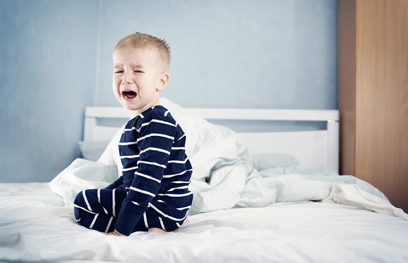 Qué hacer si tu hijo se hace pipí en la cama