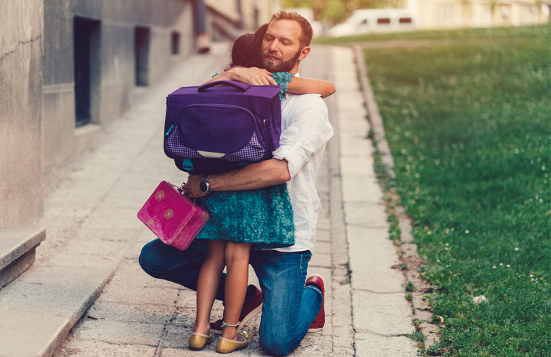 Frases para tu hijo en su primer día de escuela